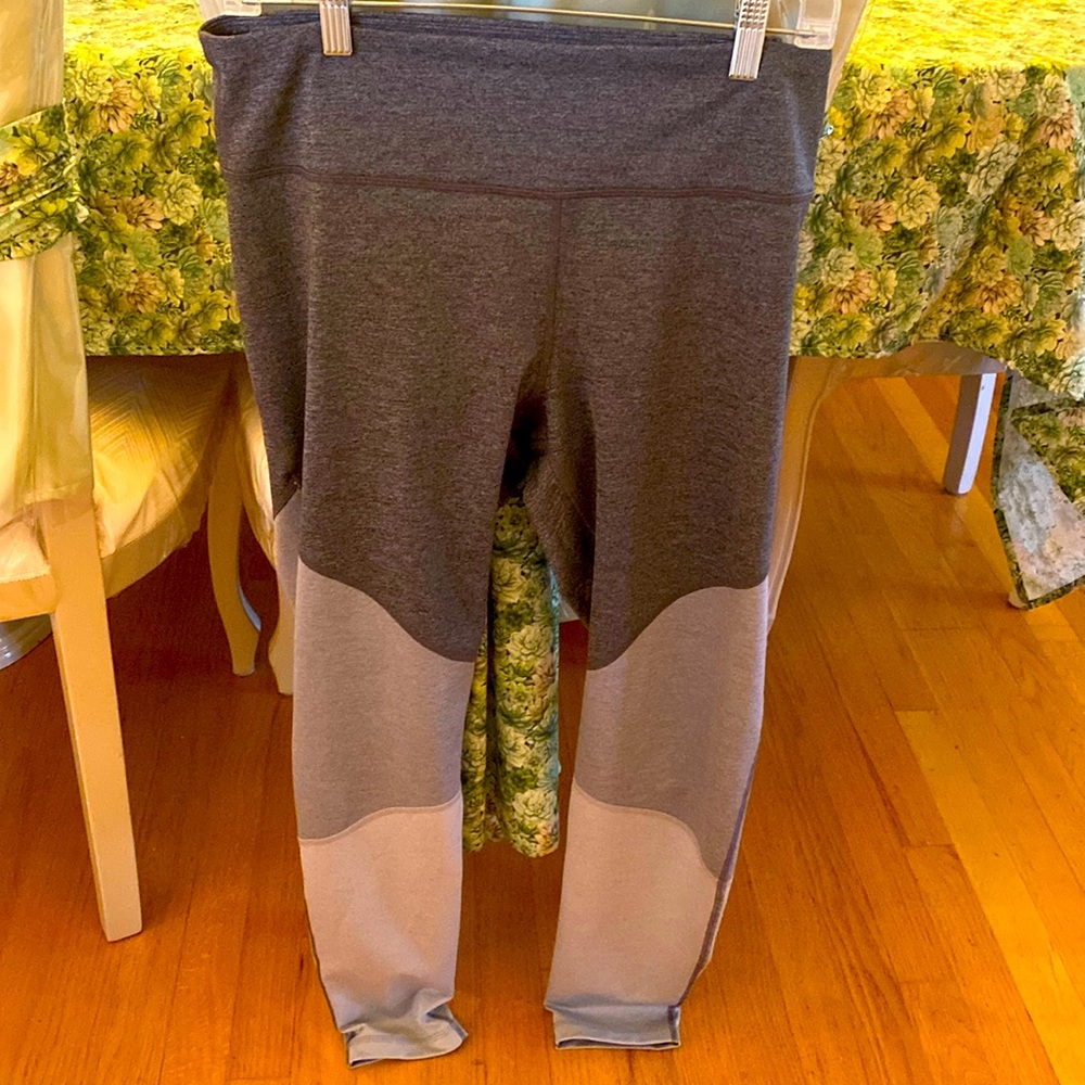 Old Navy active go dry, beautiful gray workout pants